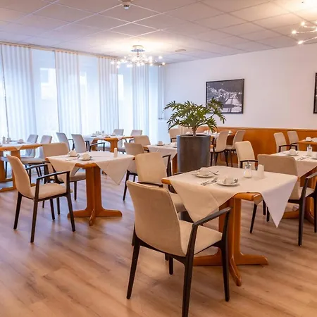 Western Hotel 3*
