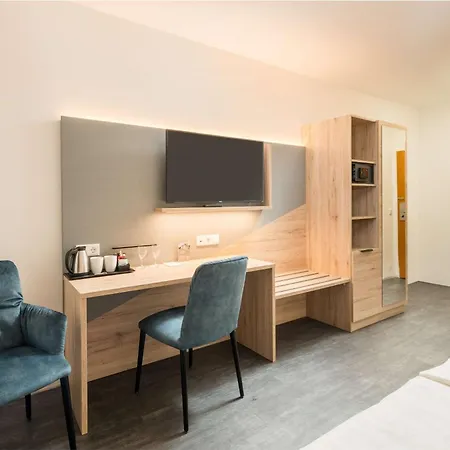 Western Hotel 3*