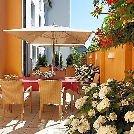 Western 3*