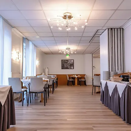 Western Hotel 3*
