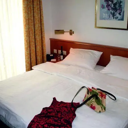 Hotel Western