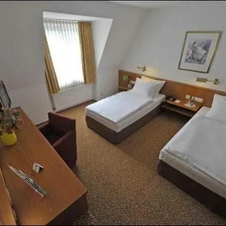 Western Hotel