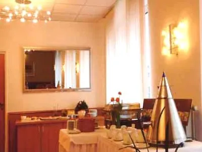Western Hotel 3*